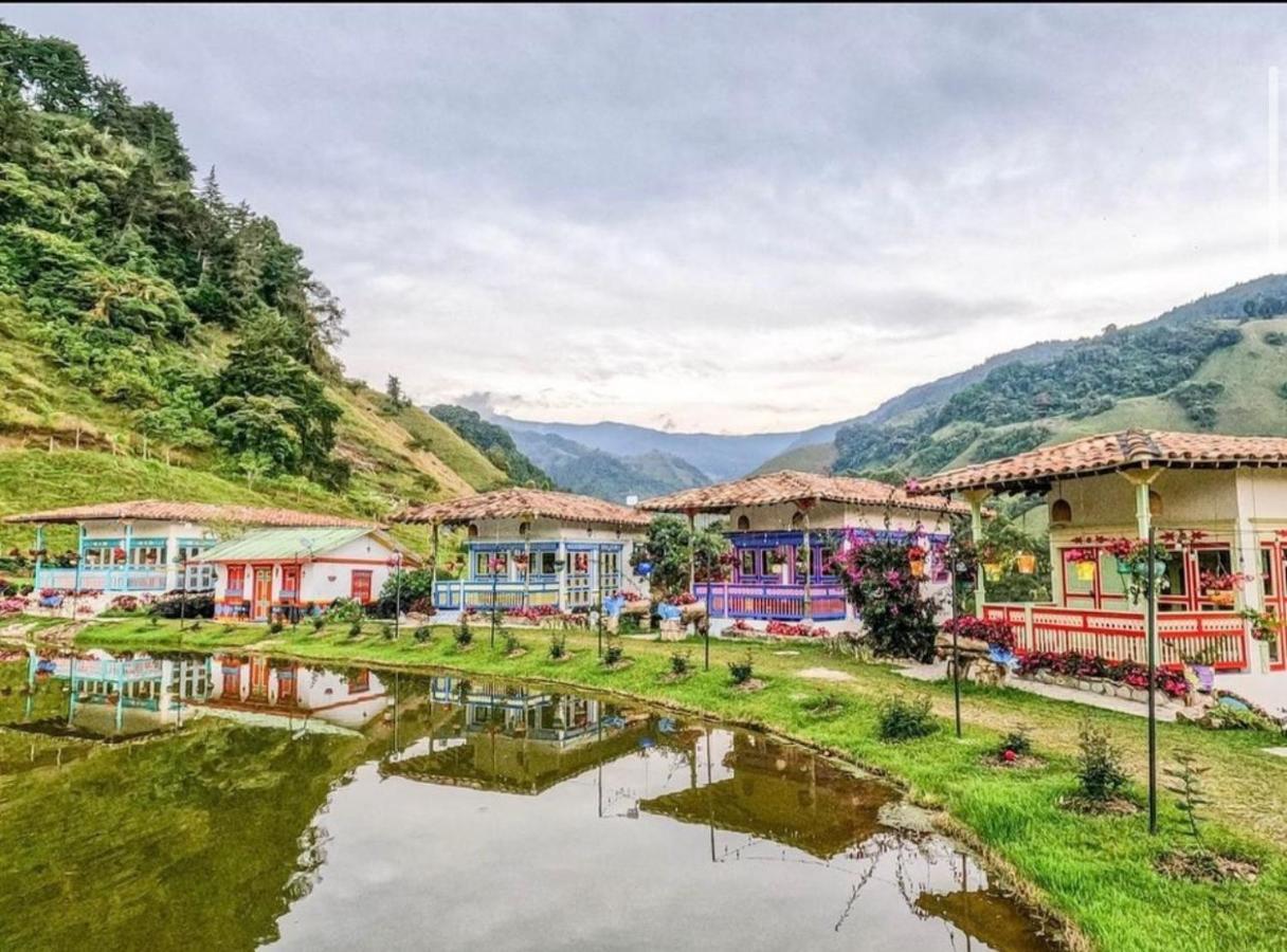 Hotel Lago Valdivia 贾丁 外观 照片