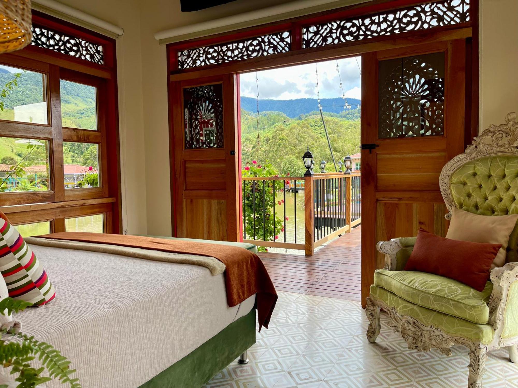 Hotel Lago Valdivia 贾丁 外观 照片