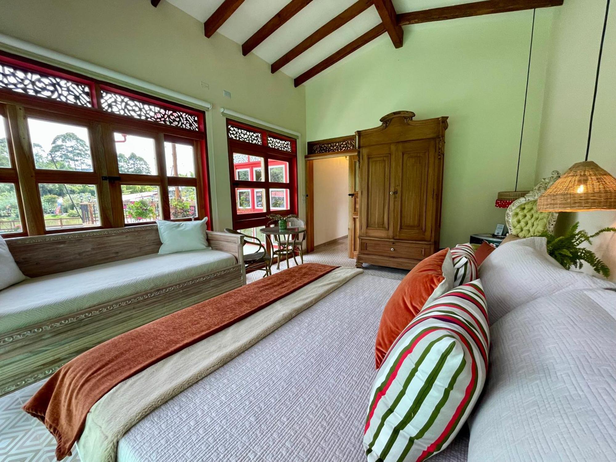 Hotel Lago Valdivia 贾丁 外观 照片